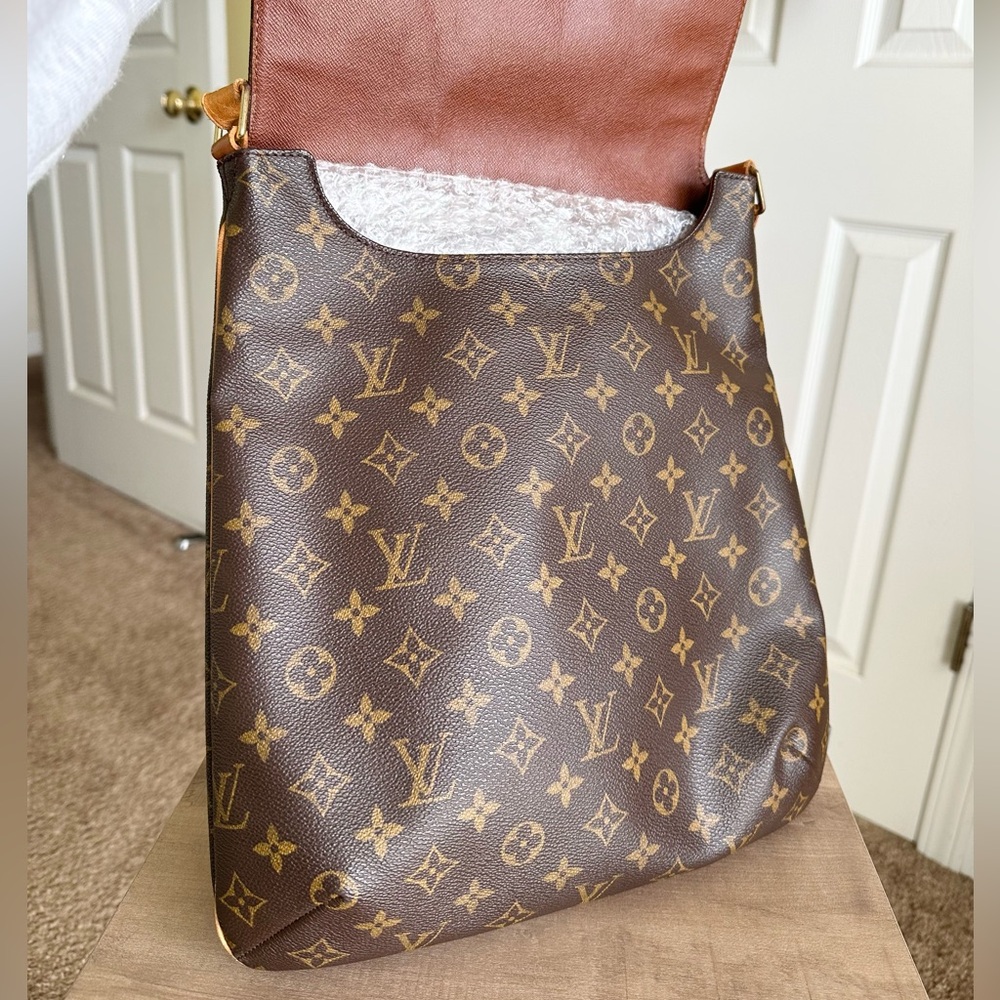 Louis Vuitton Monogram GM Musette Salsa Shoulder Bag, Very Good Condition - Picture 13 of 16